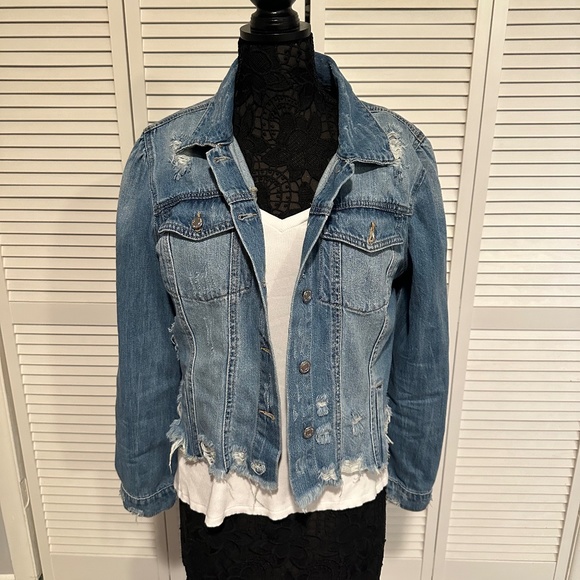 Jean Jacket Distressed Denim Ripped - Picture 2 of 7